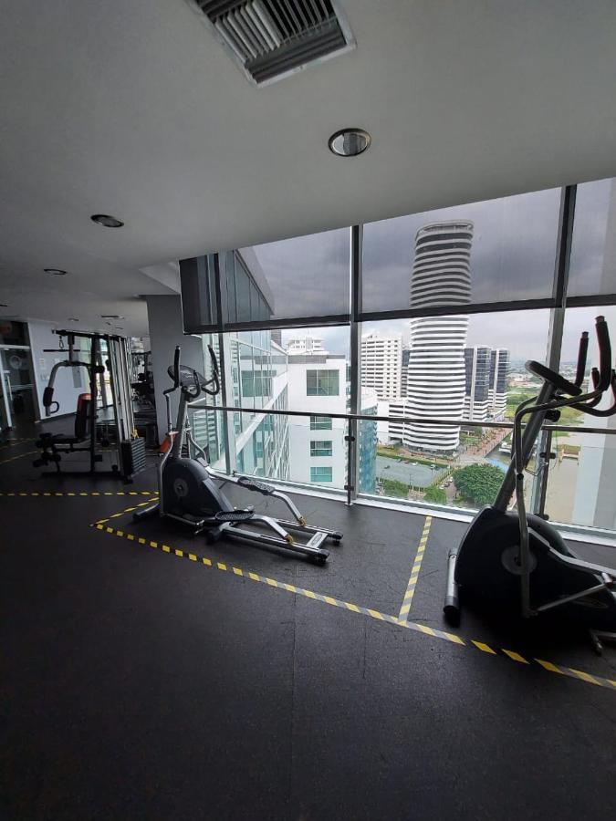 Apartamento Vista Al Rio Puerto Santana Riverfront 1 Guayaquil Exteriör bild