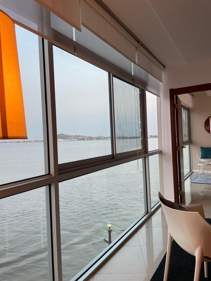 Apartamento Vista Al Rio Puerto Santana Riverfront 1 Guayaquil Exteriör bild