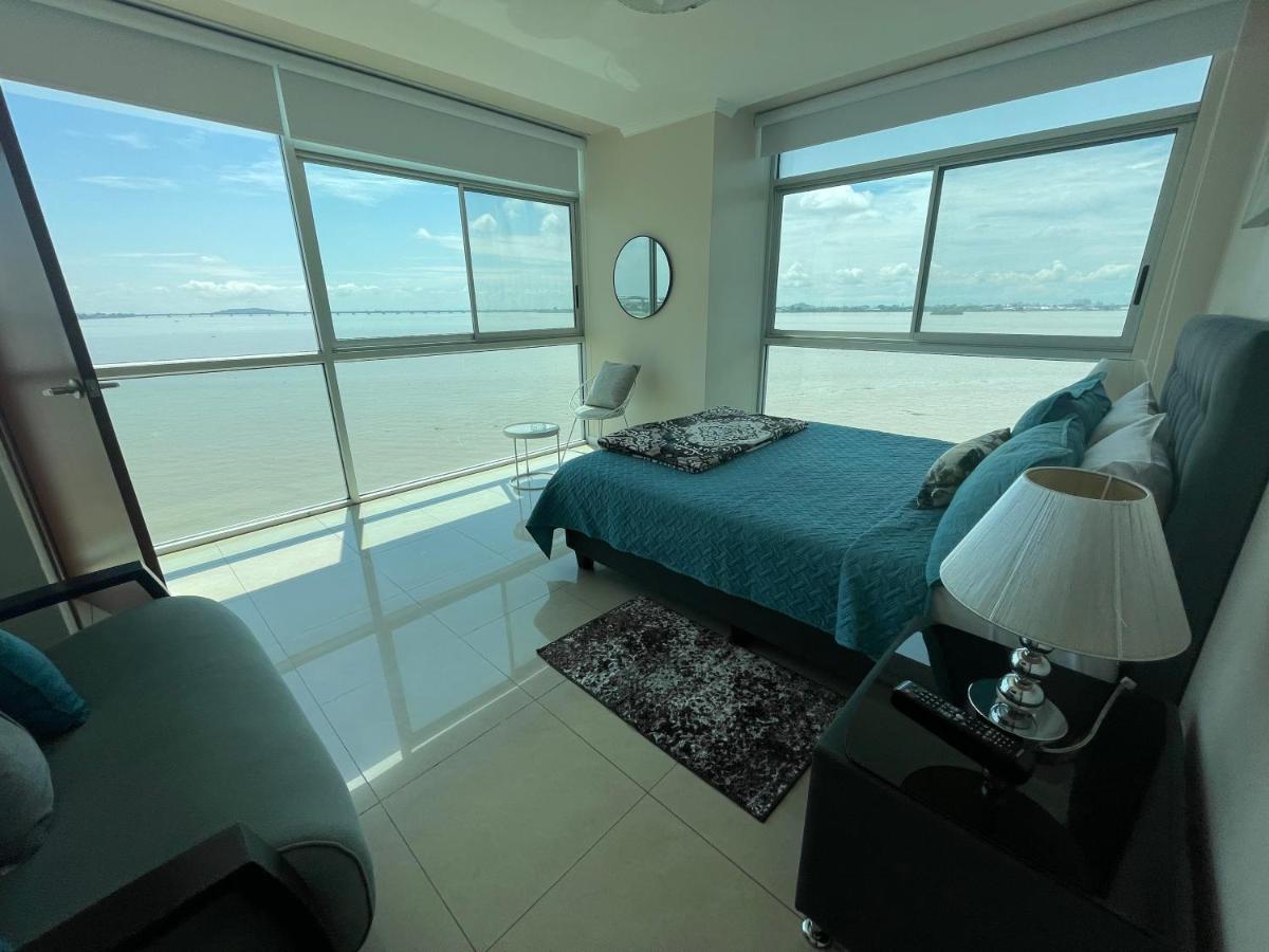 Apartamento Vista Al Rio Puerto Santana Riverfront 1 Guayaquil Exteriör bild